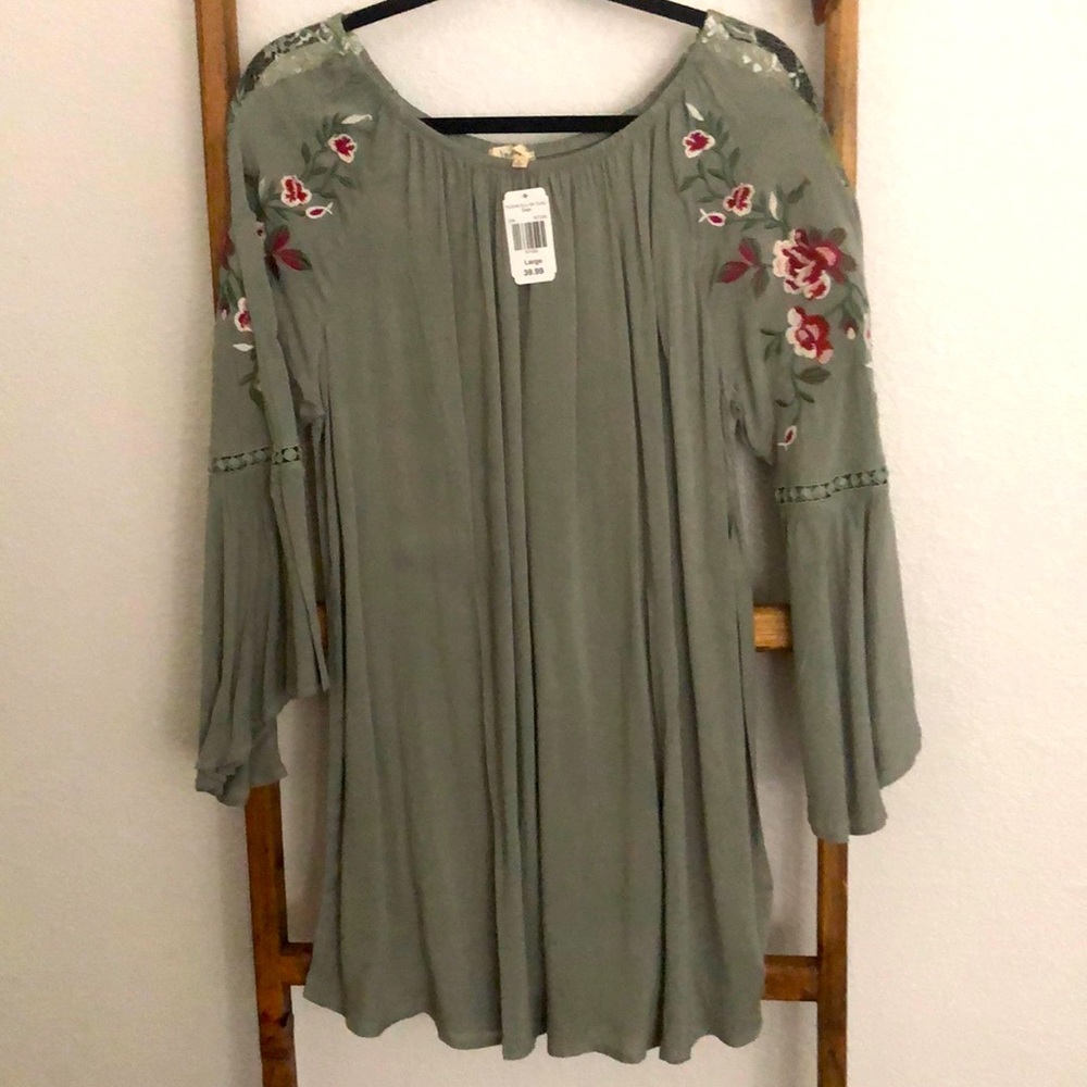 Indigo Soul,bell sleeve,beautiful embroidery on sleeves tunic or dress sz Lg